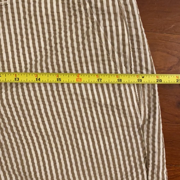 NWT A New Day Taupe/white Stripe Seersucker Short - Picture 15 of 15